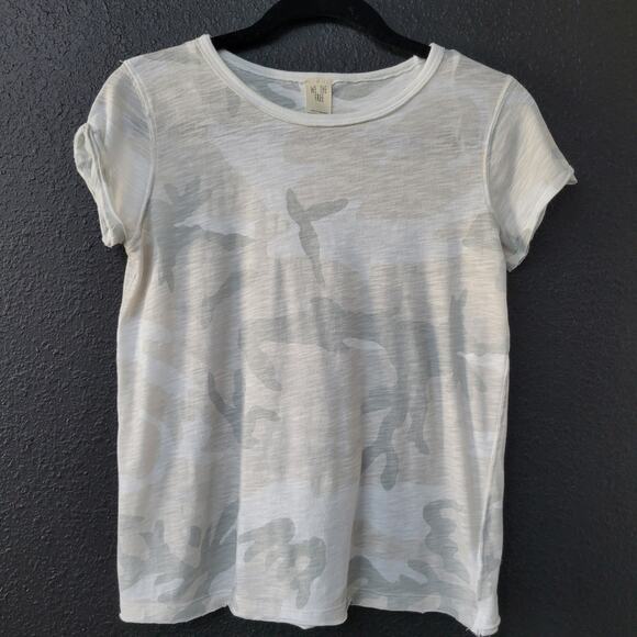 We The Free Tops - We The Free Free People White Camo Print Slub T Shirt Small Rolled Sleeve